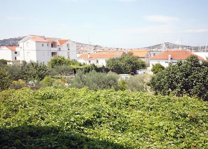 Apartman With A Parking Space - 5122